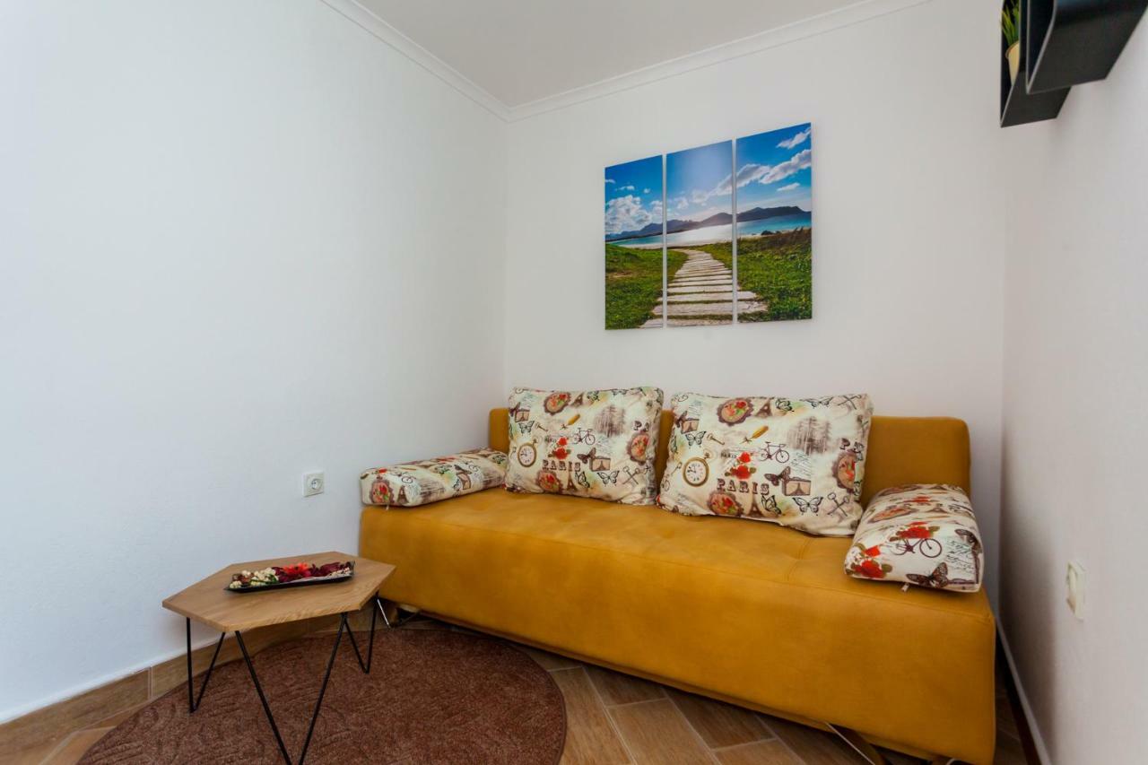 Apartment Nonna Крк Екстер'єр фото