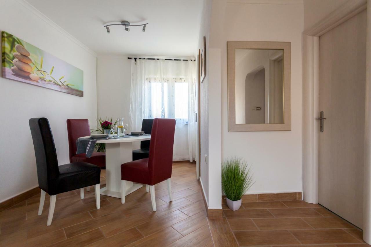 Apartment Nonna Крк Екстер'єр фото
